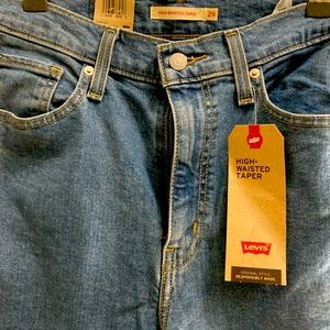 Levi’s High-Waisted Taper Jeans, 29x29, NWT